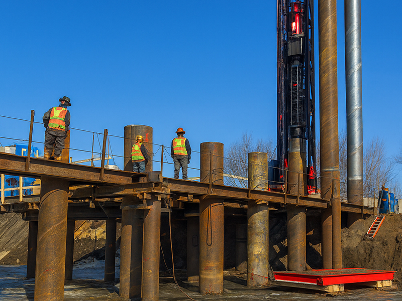 Thi công ống vách cọc khoan nhồi tại công trường